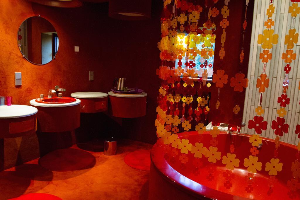 Chateau Du Besset Saint-Romain-de-Lerps 部屋 写真
