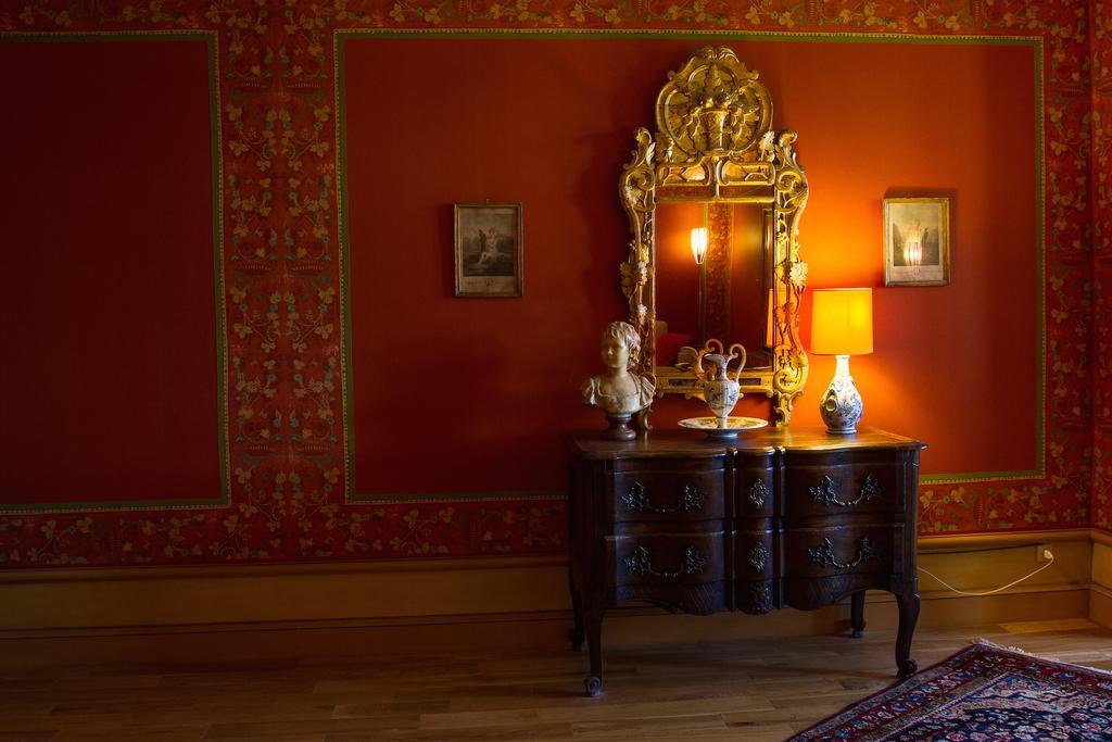 Chateau Du Besset Saint-Romain-de-Lerps 部屋 写真